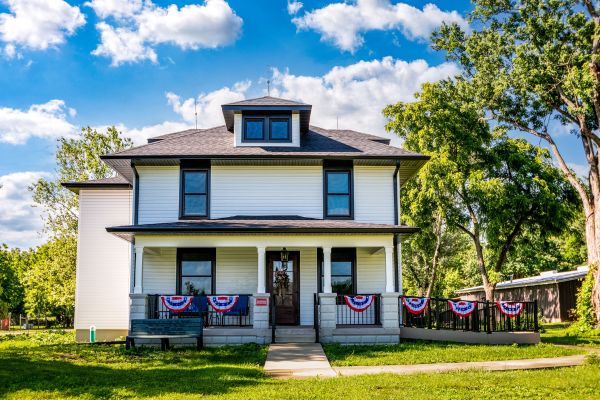 Americana Homestead at Wildlife Prairie Park Americana Homestead at Wildlife Prairie Park